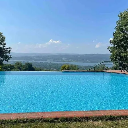 Essiz Gol Manzarali Huzurlu Aile Evi Sapanca