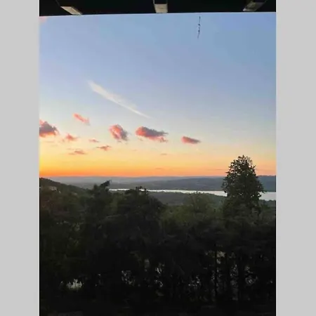 Essiz Gol Manzarali Huzurlu Aile Evi Villa Sapanca